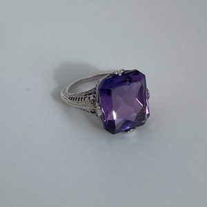 Vintage Sterling Silver Art Deco Filagree Ring with Large Amethyst Stone